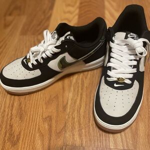 Nike Air Force 1. Black Camo Pattern